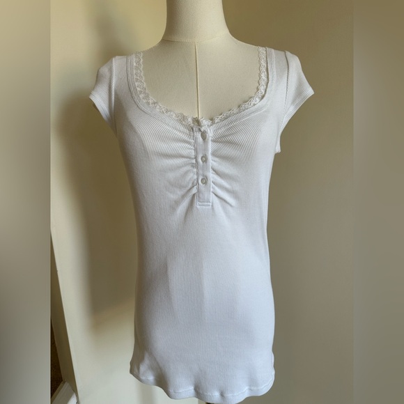 No Boundaries Tops - White Ribbed Cap Sleeve Shirt- Large